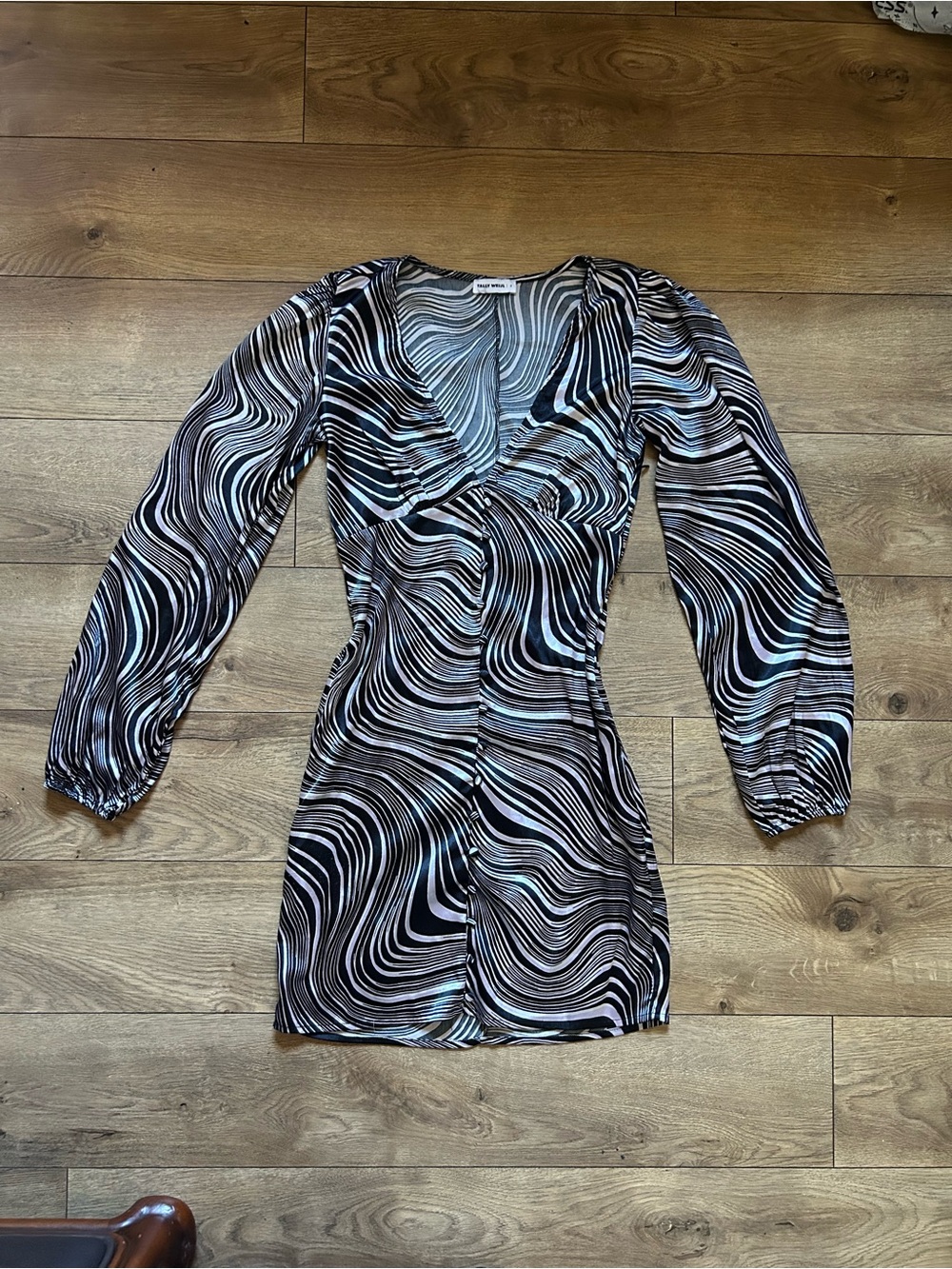 Tally Weijl Wavy Print Long Sleeve Mini Dress